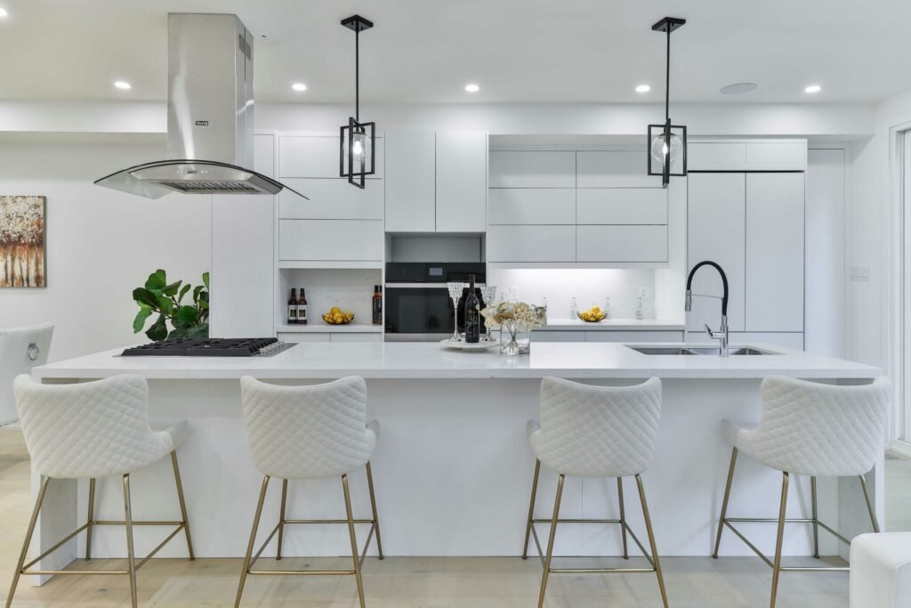 Cuisine d'un appartement mise en valeur par le home staging à Niort